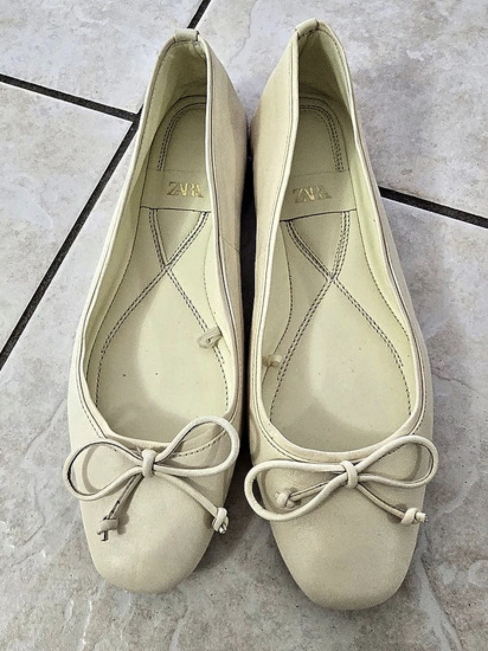 Zara Bow Ballet Flats in Cream